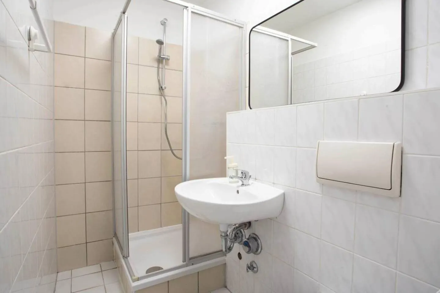 Ground-Floor Studio For 2 Ppl In Prenzlauer Berg Berlin Apartment